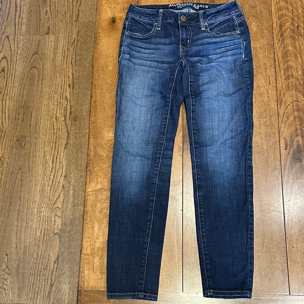 American Eagle Outfitters Dark Blue Skinny Jegging Jeans”Size 00”